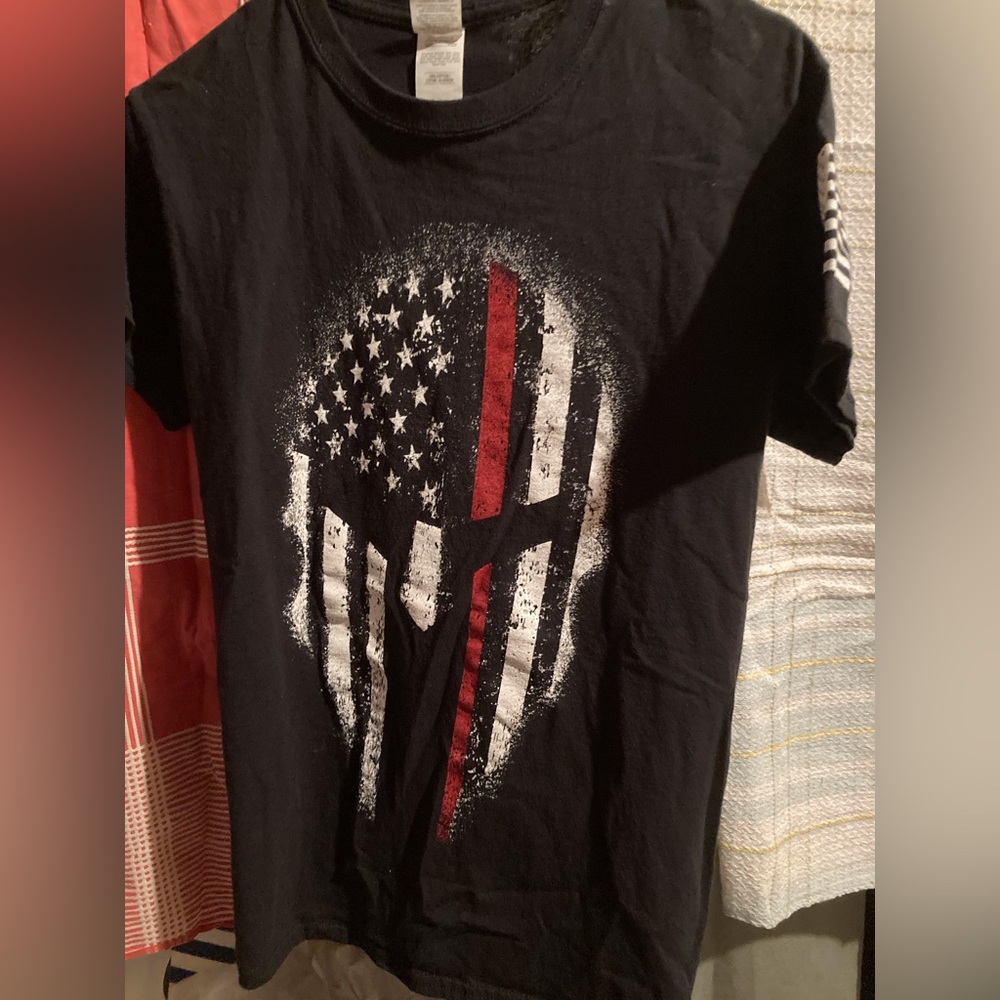 Spartan Thin Red Line Patriotic t-shirt Shirt America  Small flag